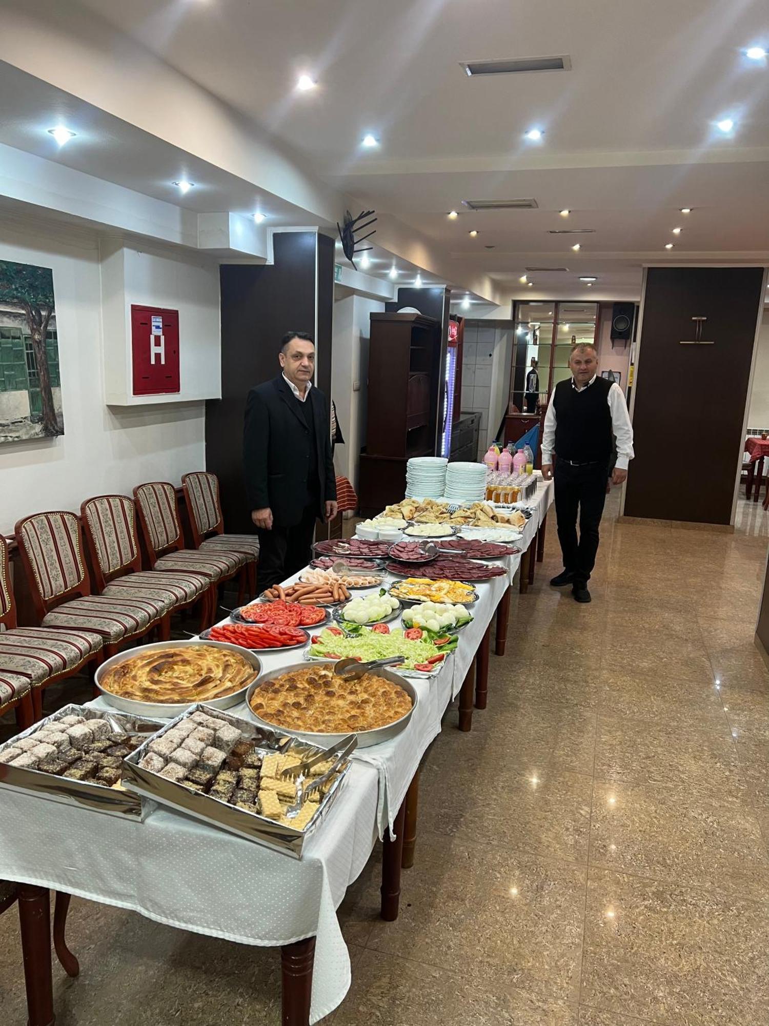 Hotel Atlas Novi Pazar Eksteriør billede