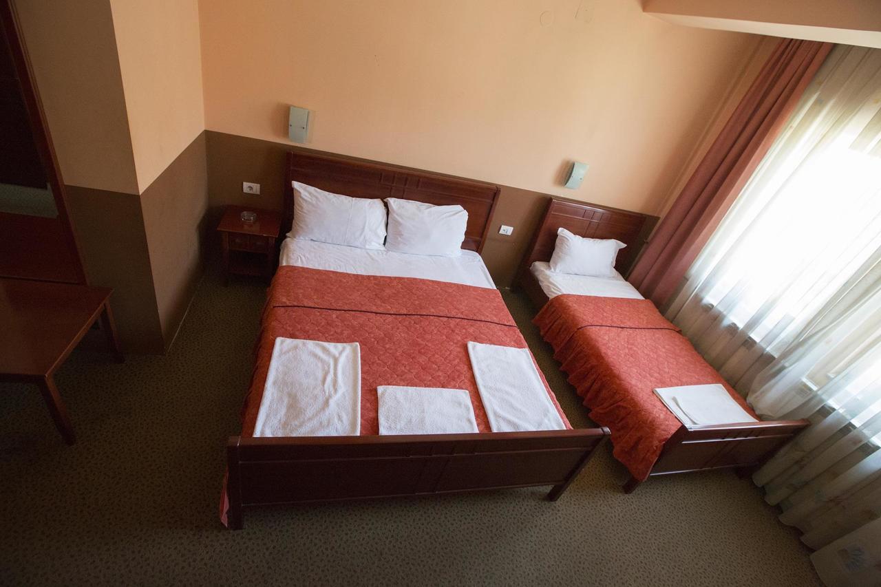 Hotel Atlas Novi Pazar Eksteriør billede