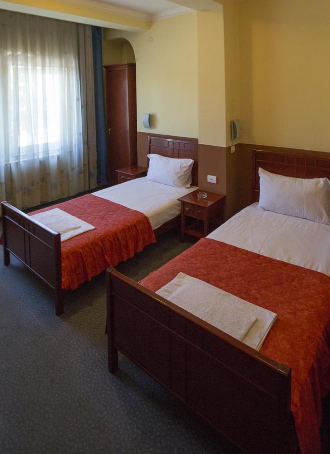 Hotel Atlas Novi Pazar Eksteriør billede