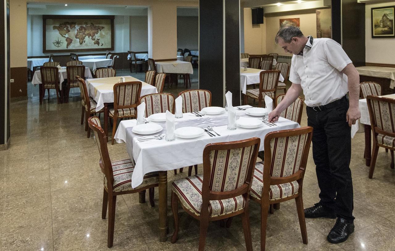 Hotel Atlas Novi Pazar Eksteriør billede